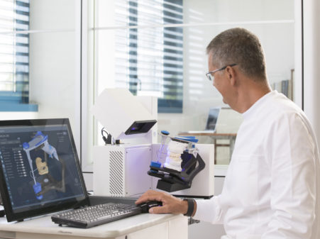 Dental Technician using DentalCad